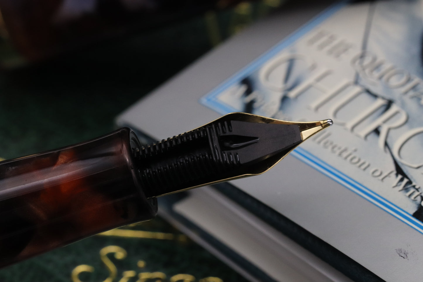 Conway Stewart Winston Churchill Sepia Blue Lever Fountain Pen
