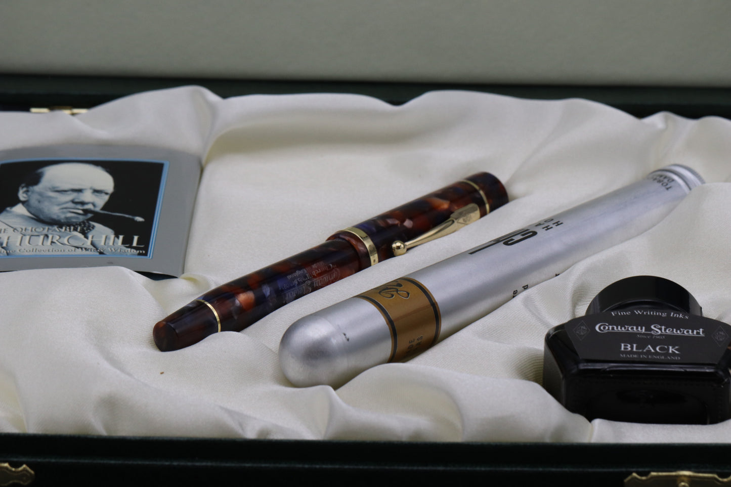 Conway Stewart Winston Churchill Sepia Blue Lever Fountain Pen
