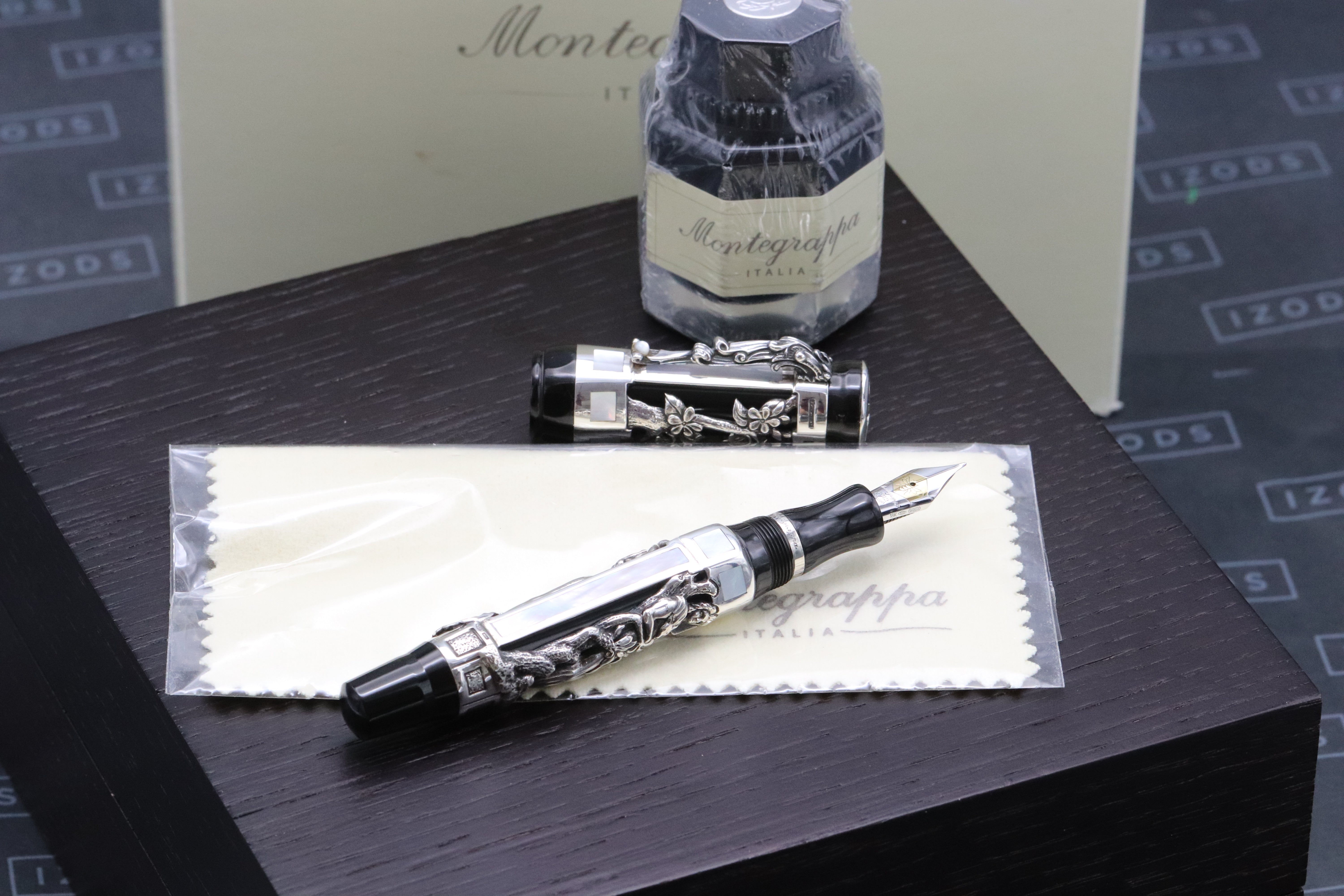 Montegrappa Aphrodite Limited Edition Sterling Silver Fountain Pen