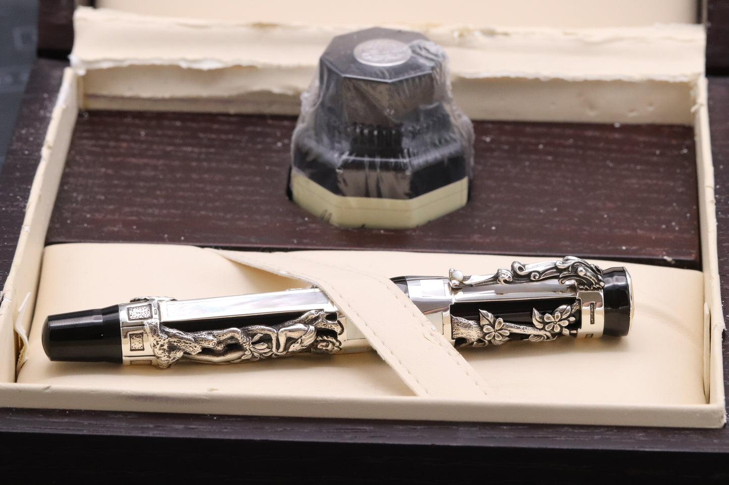 Montegrappa Aphrodite Limited Edition Sterling Silver Fountain Pen - Fully Serviced by Montegrappa - June 2025