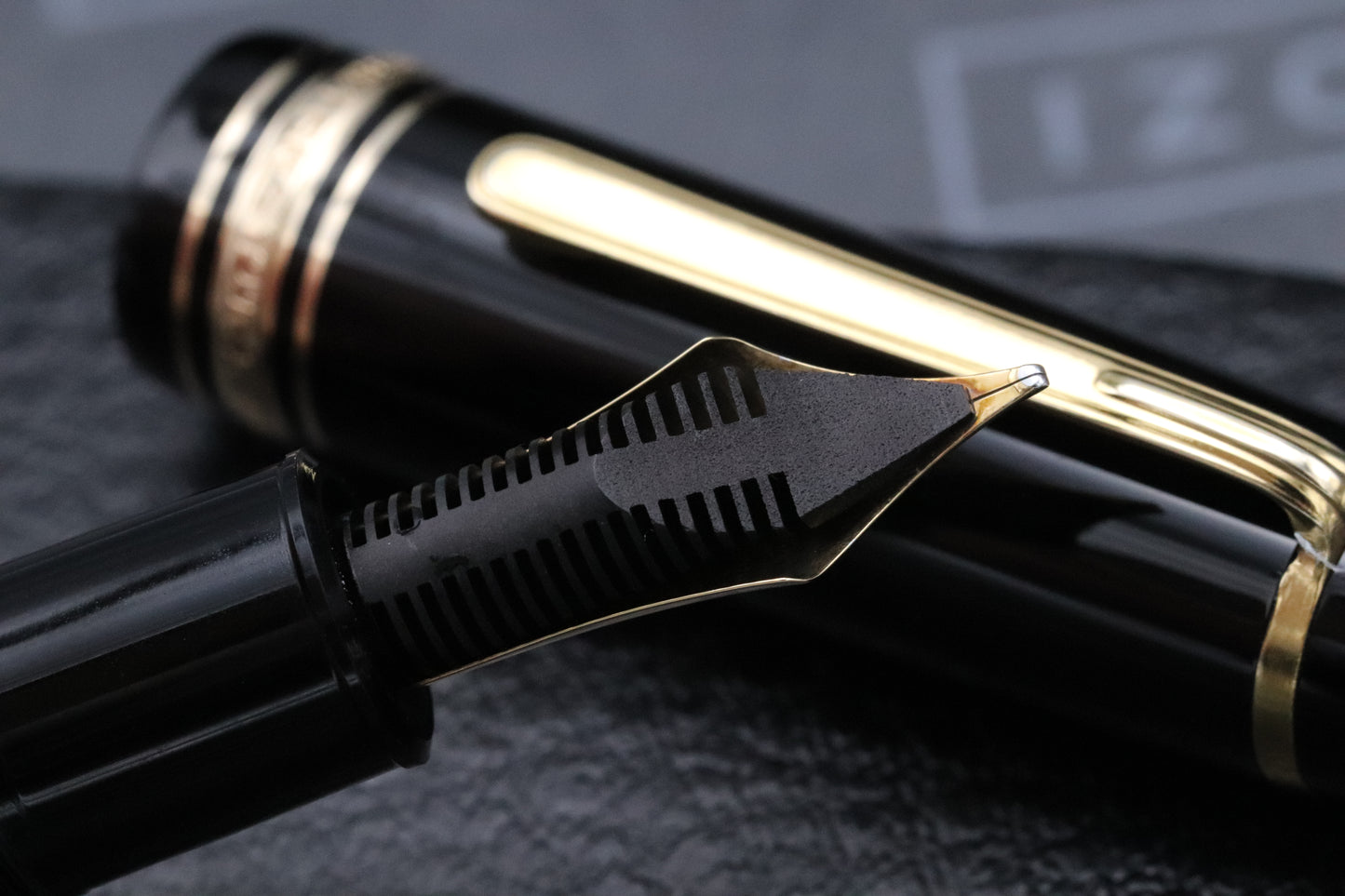 Montblanc Meisterstuck 149 Gold-Coated Fountain Pen - 1969-72 - Broad Nib