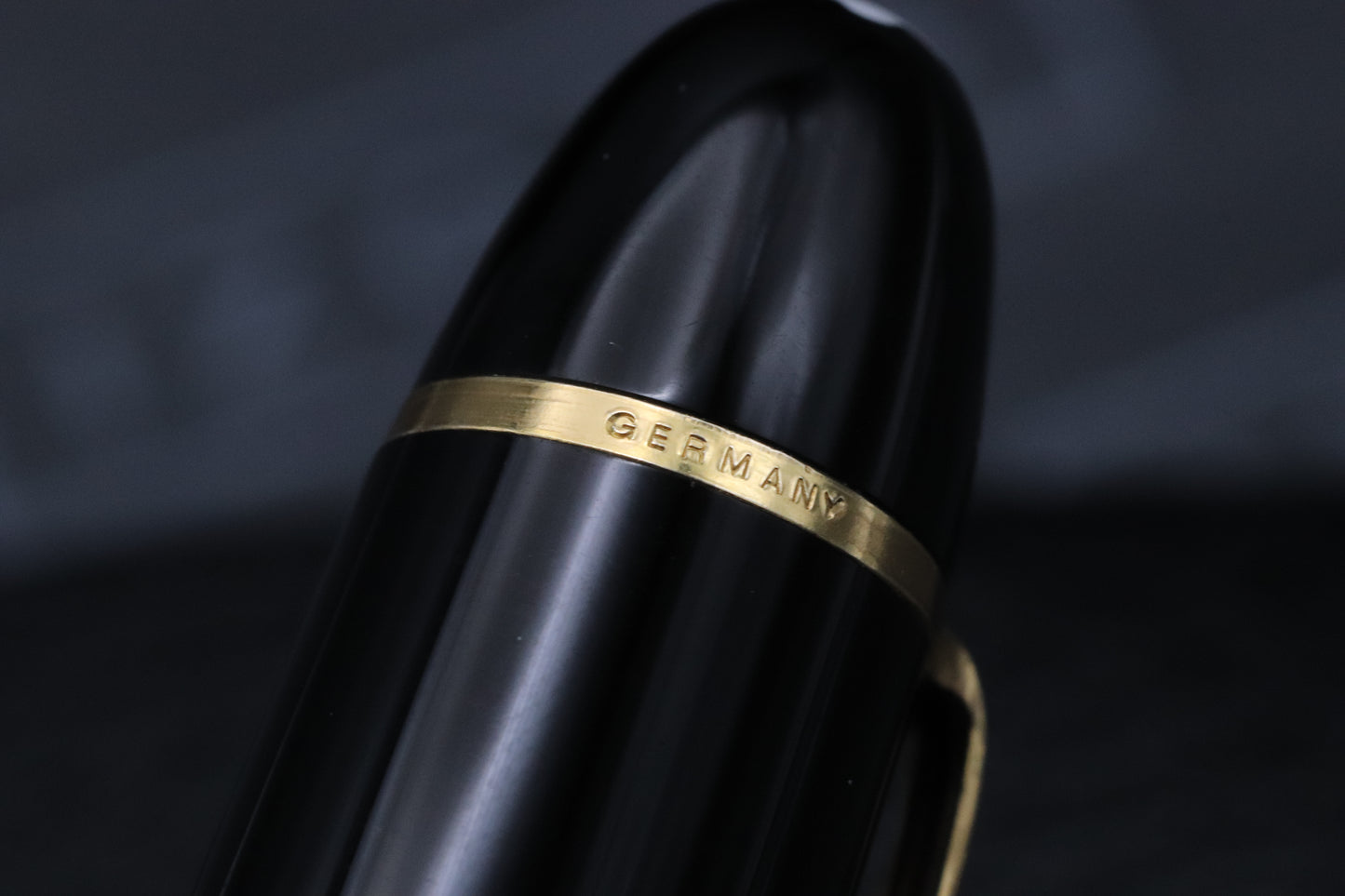 Montblanc Meisterstuck 149 Gold-Coated Fountain Pen - 1969-72 - Broad Nib