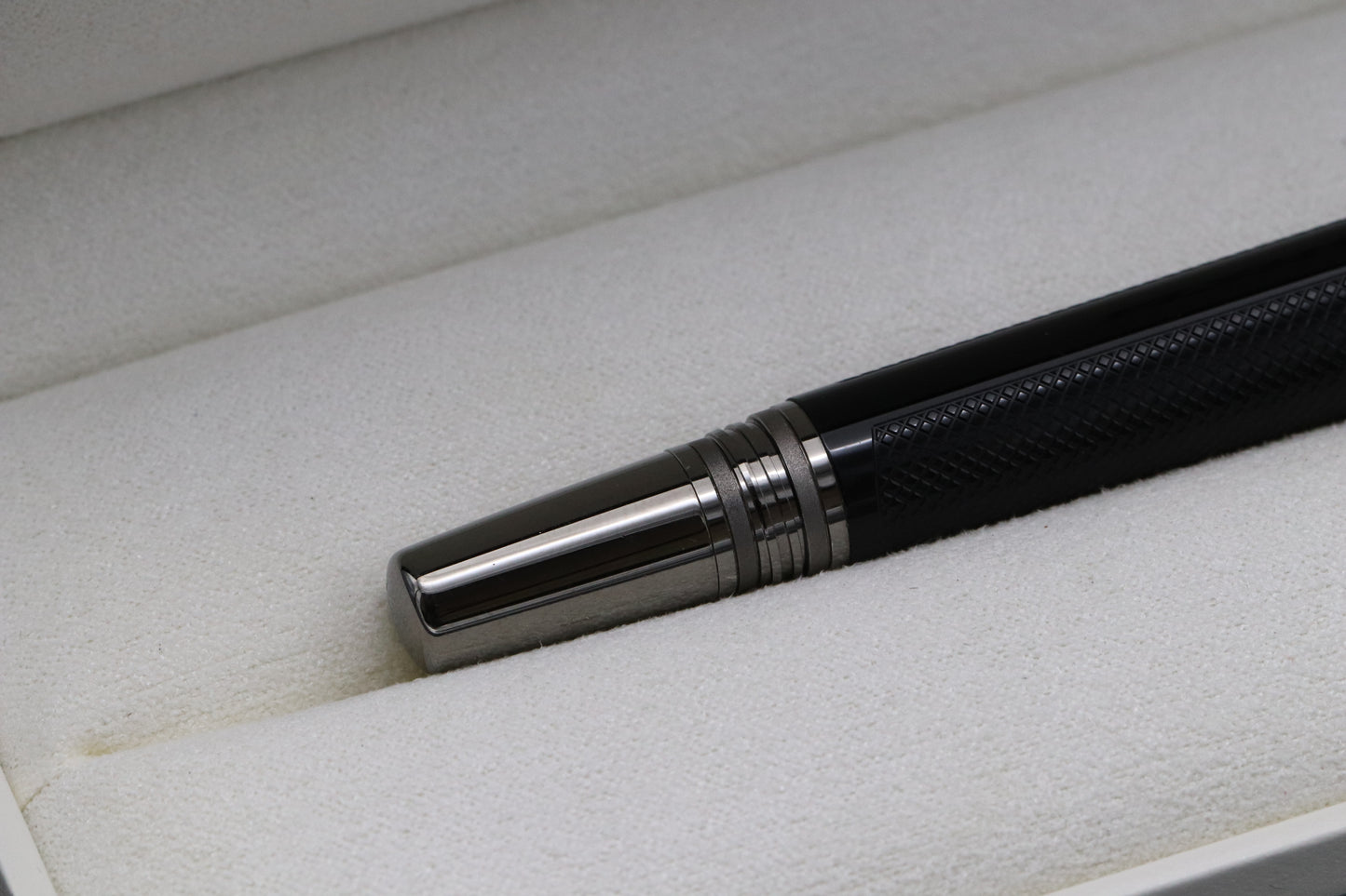 Montblanc Starwalker Extreme Rollerball / Fineliner Pen