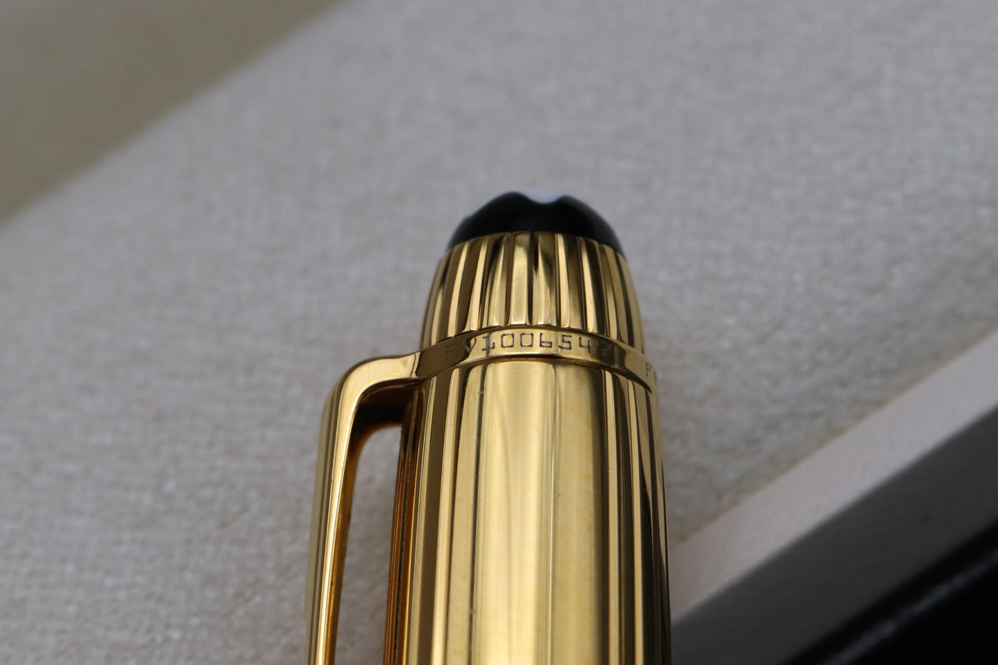 Montblanc Meisterstück 116 Mozart Coral-Red Ballpoint Pen