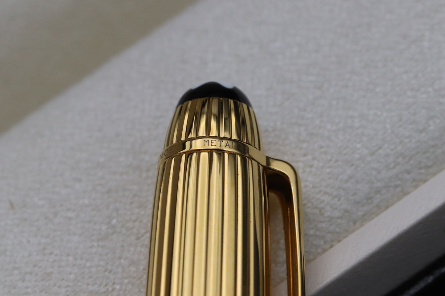 Montblanc Meisterstück 116 Mozart Coral-Red Ballpoint Pen