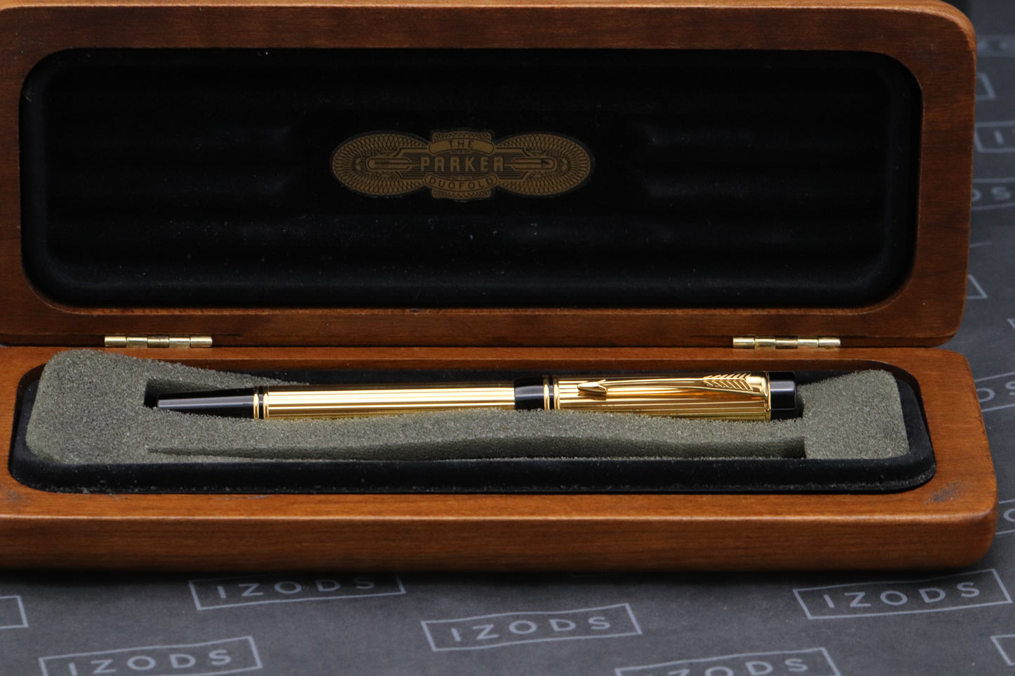 Parker Duofold International Godron Gold Fountain Pen - MK1 - 1991 - EF Nib