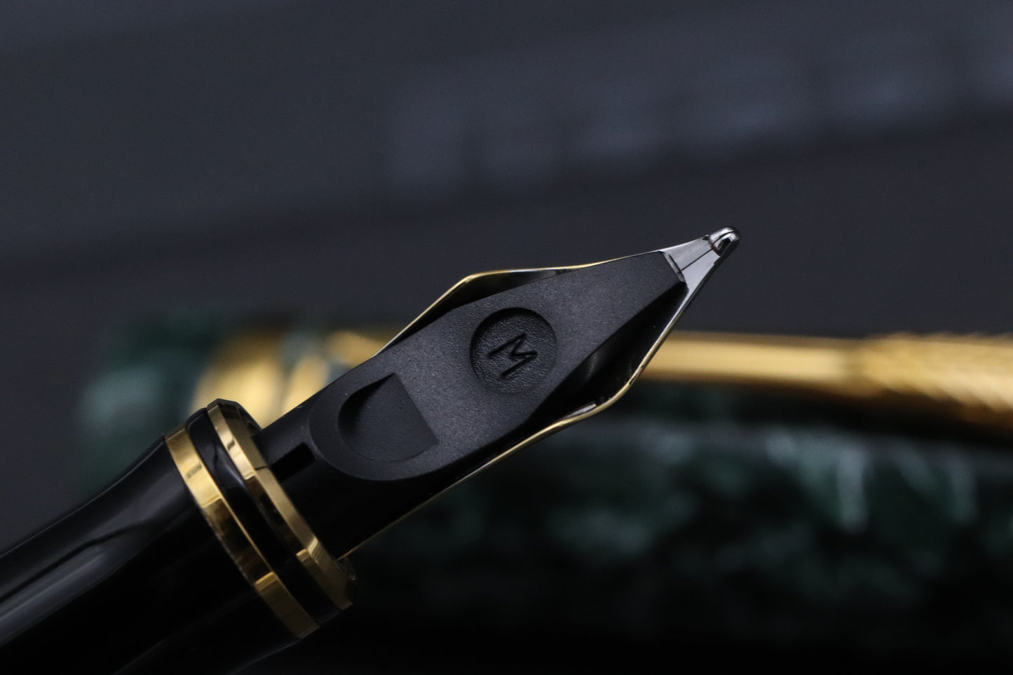 Parker Duofold International MKI Green Marble Fountain Pen - 1992