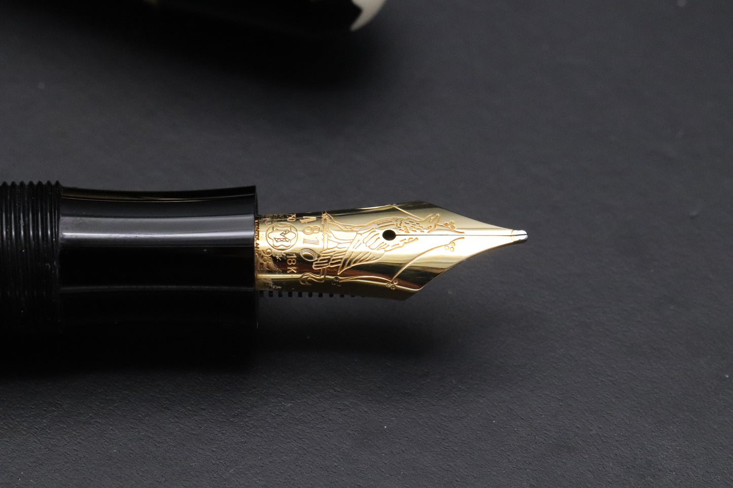 Montblanc Writers Edition Edgar Allan Poe Fountain Pen