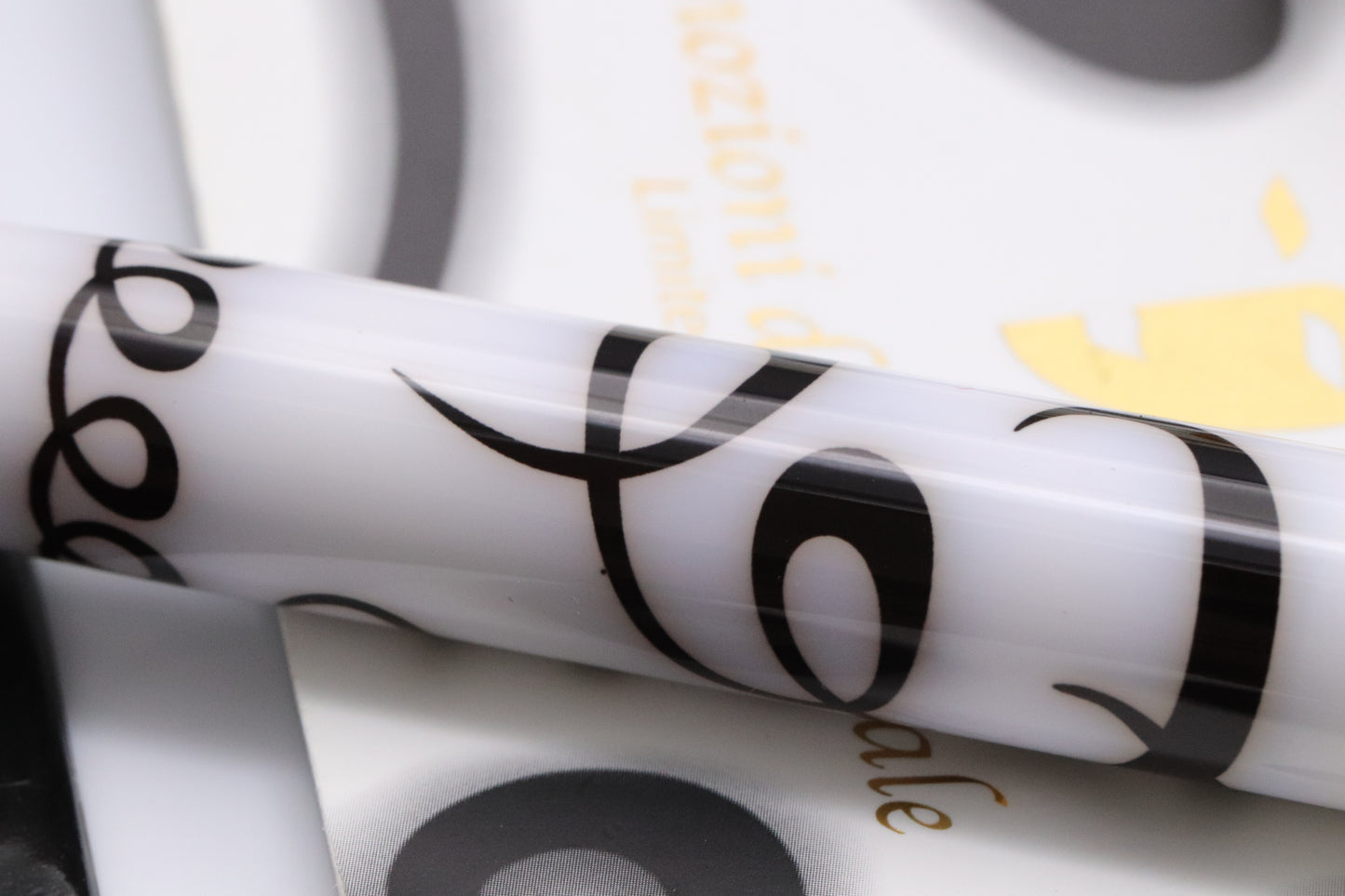 Omas Emozioni di Carnevale Limited Edition Fountain Pen
