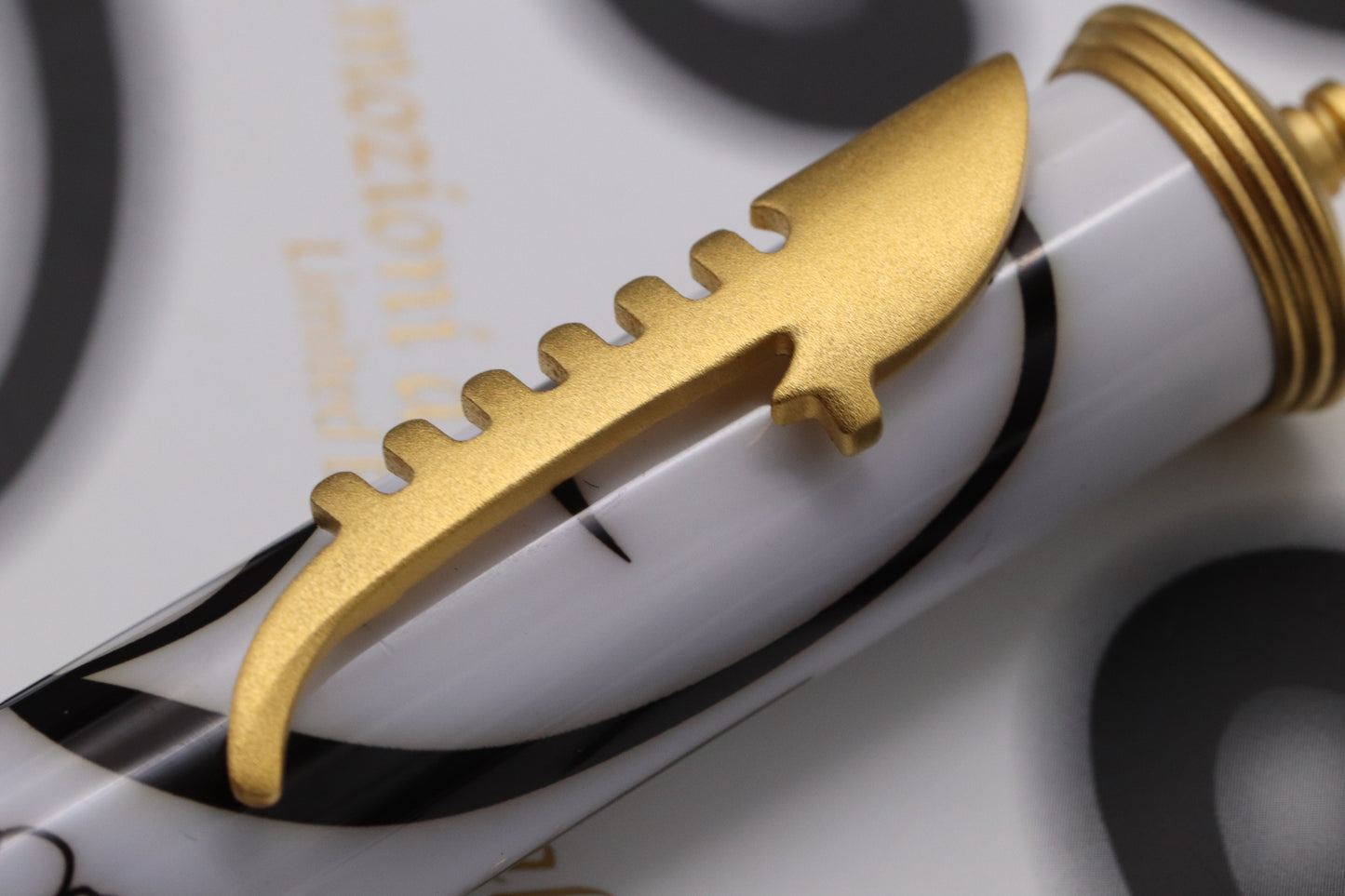 Omas Emozioni di Carnevale Limited Edition Fountain Pen