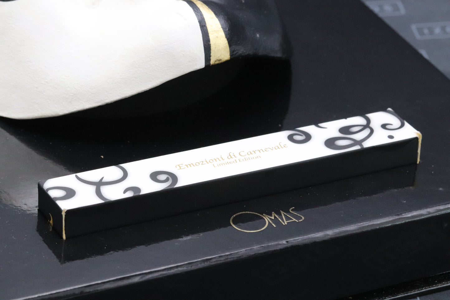 Omas Emozioni di Carnevale Limited Edition Fountain Pen