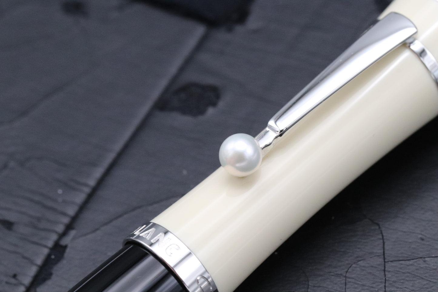 Montblanc Muses Greta Garbo Special Edition Fountain Pen - NEVER INKED