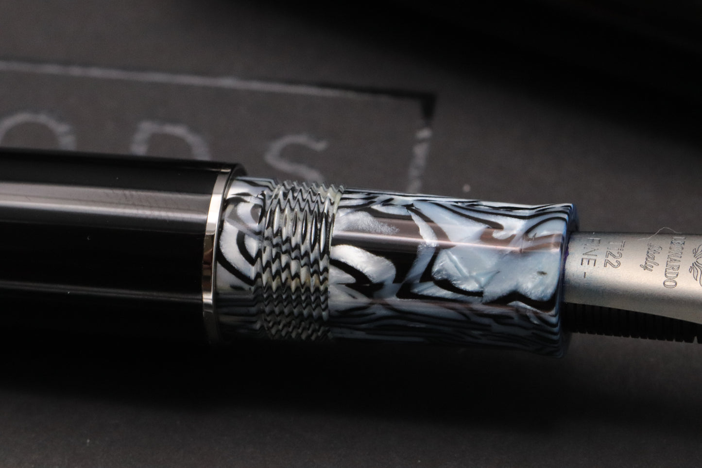Leonardo MZ La Grande Ibrida Pearl Celluloid Fountain Pen - #8 Ti Bacas CI Nib