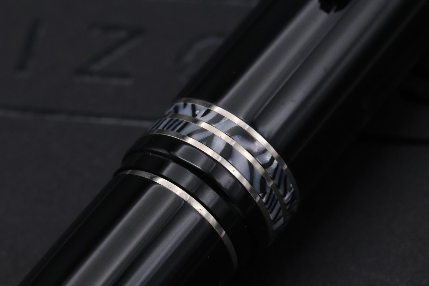 Leonardo MZ La Grande Ibrida Pearl Celluloid Fountain Pen - #8 Ti Bacas CI Nib