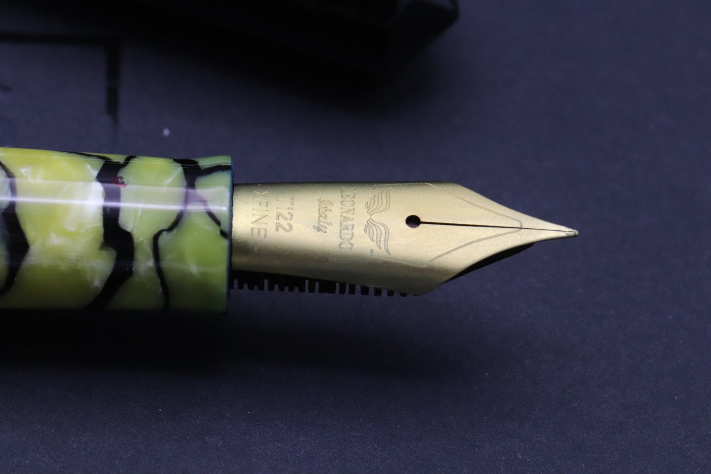 Leonardo MZ La Grande Ibrida Black Yellow Celluloid Fountain Pen - #8 EF Ti Nib