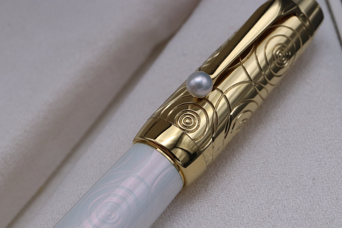 Montblanc Boheme Akoya Pearl Rollerball / Fineliner Pen