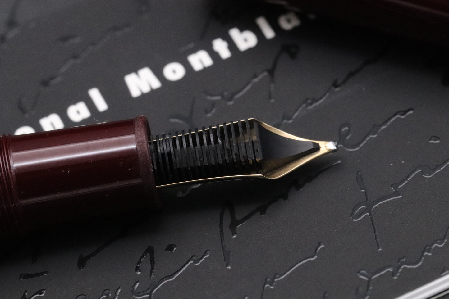 Montblanc Meisterstuck 146 LeGrand Bordeaux Fountain Pen - DIPPED - BB Nib