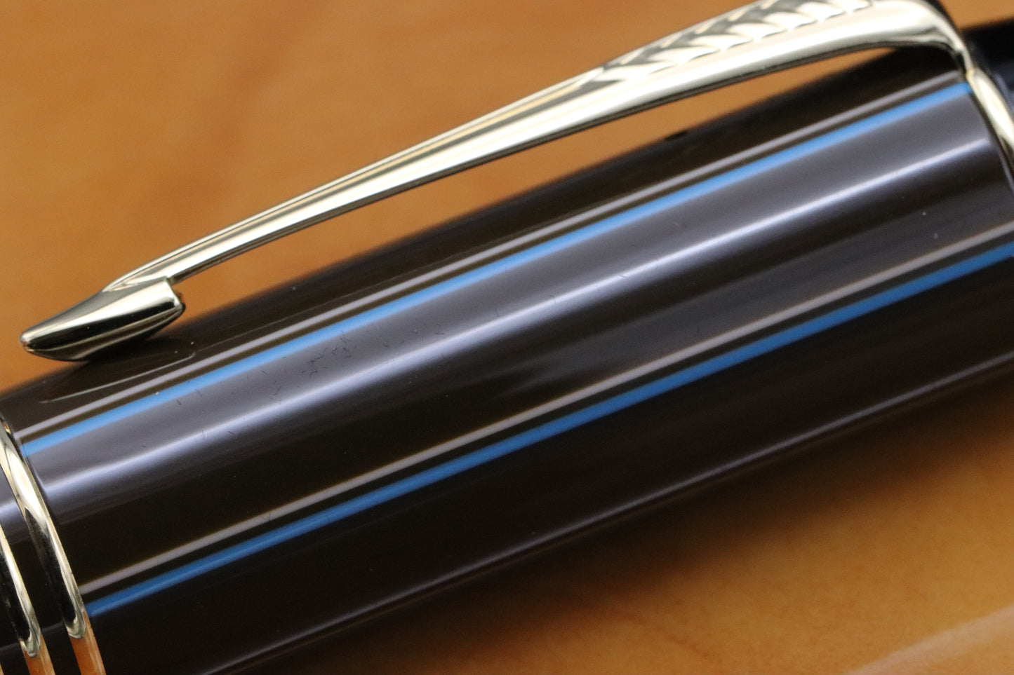 Parker Duofold Centennial Chocolate Pinstripe SE Fountain Pen - UNUSED - Broad