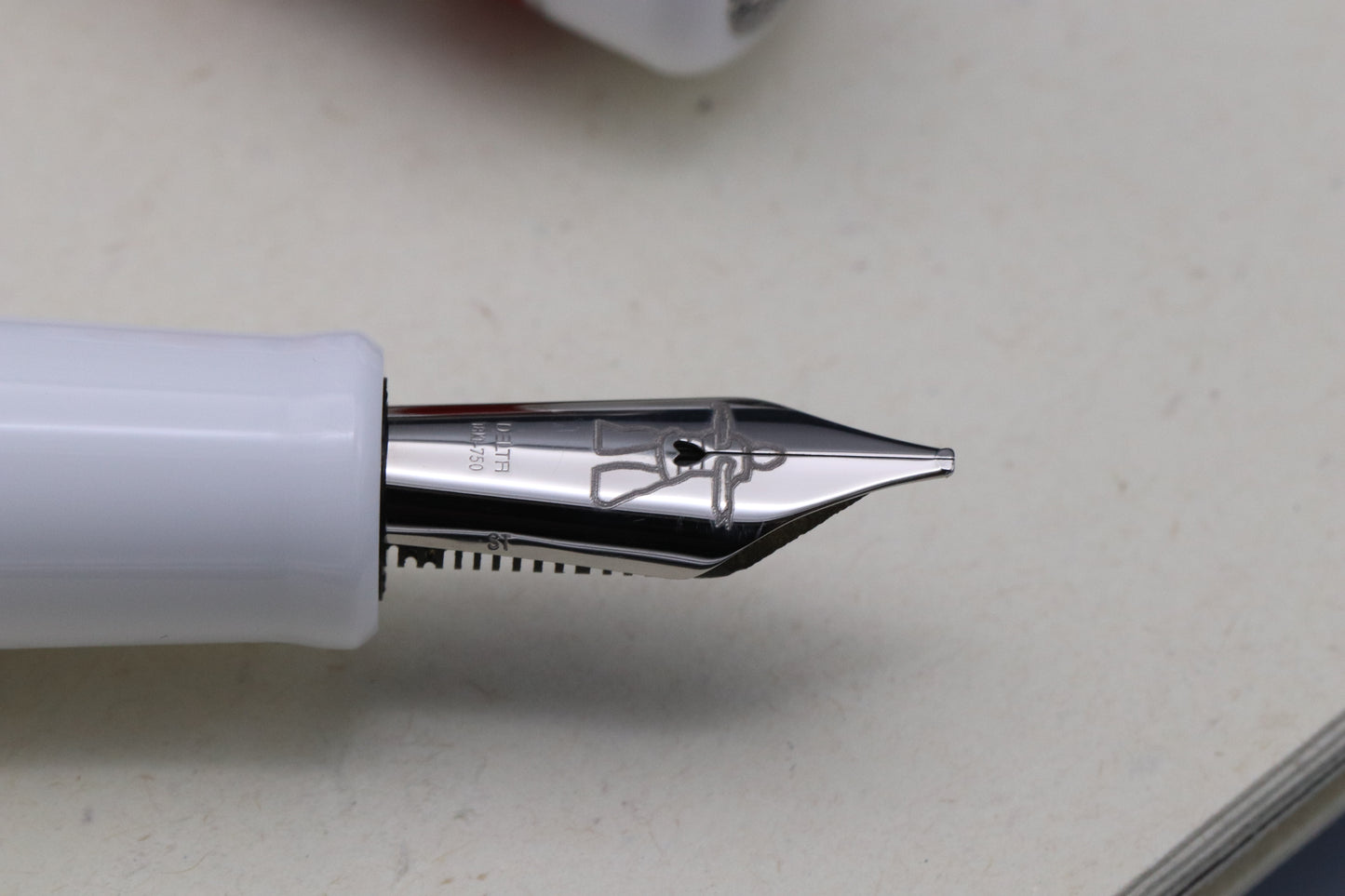 Delta Indigenous People Silver Inuit LE1576 Fountain Pen - UNUSED - Stub Nib