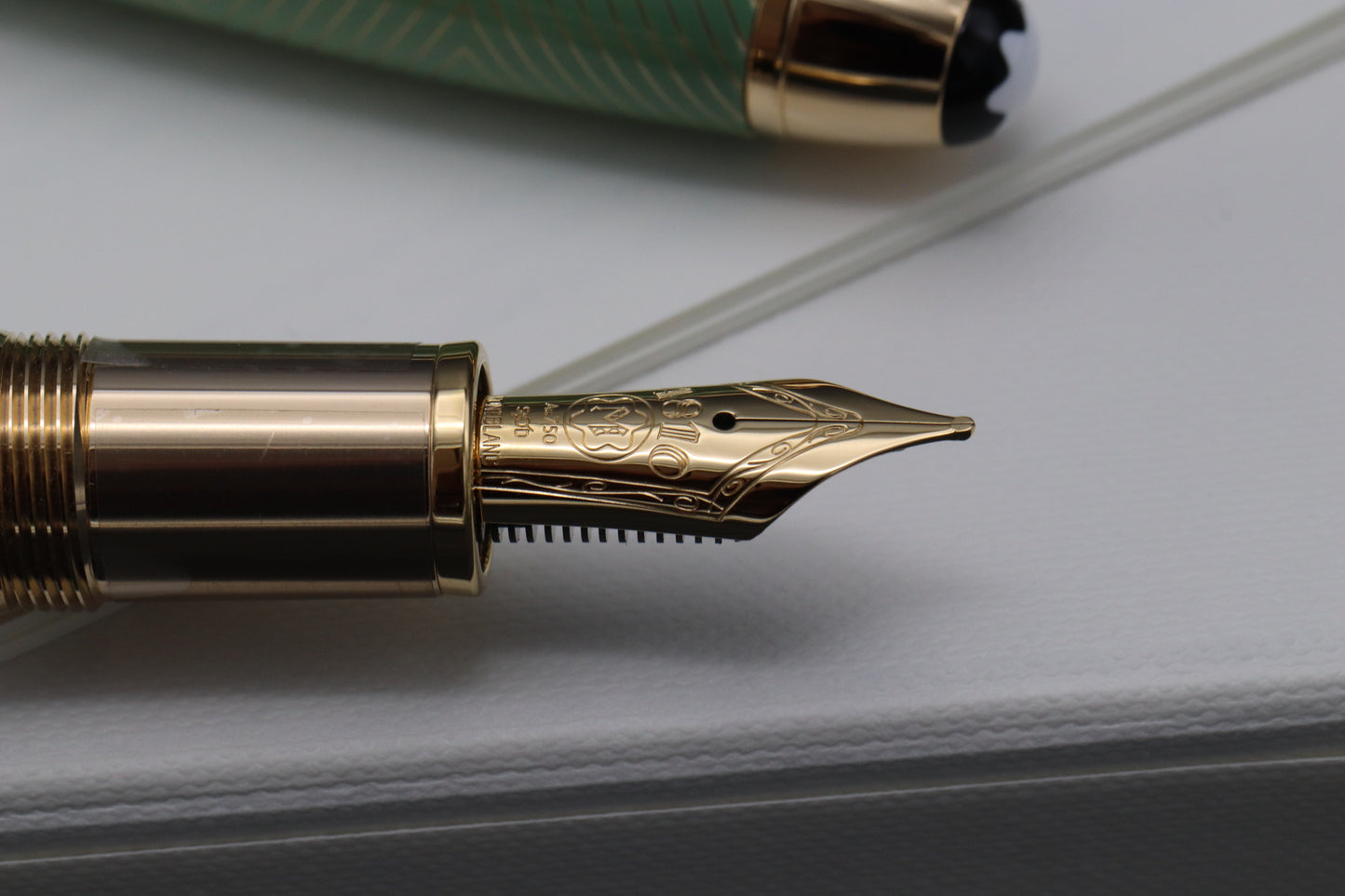 Montblanc LeGrand Celadon Degrade Solitaire Fountain Pen - UNUSED