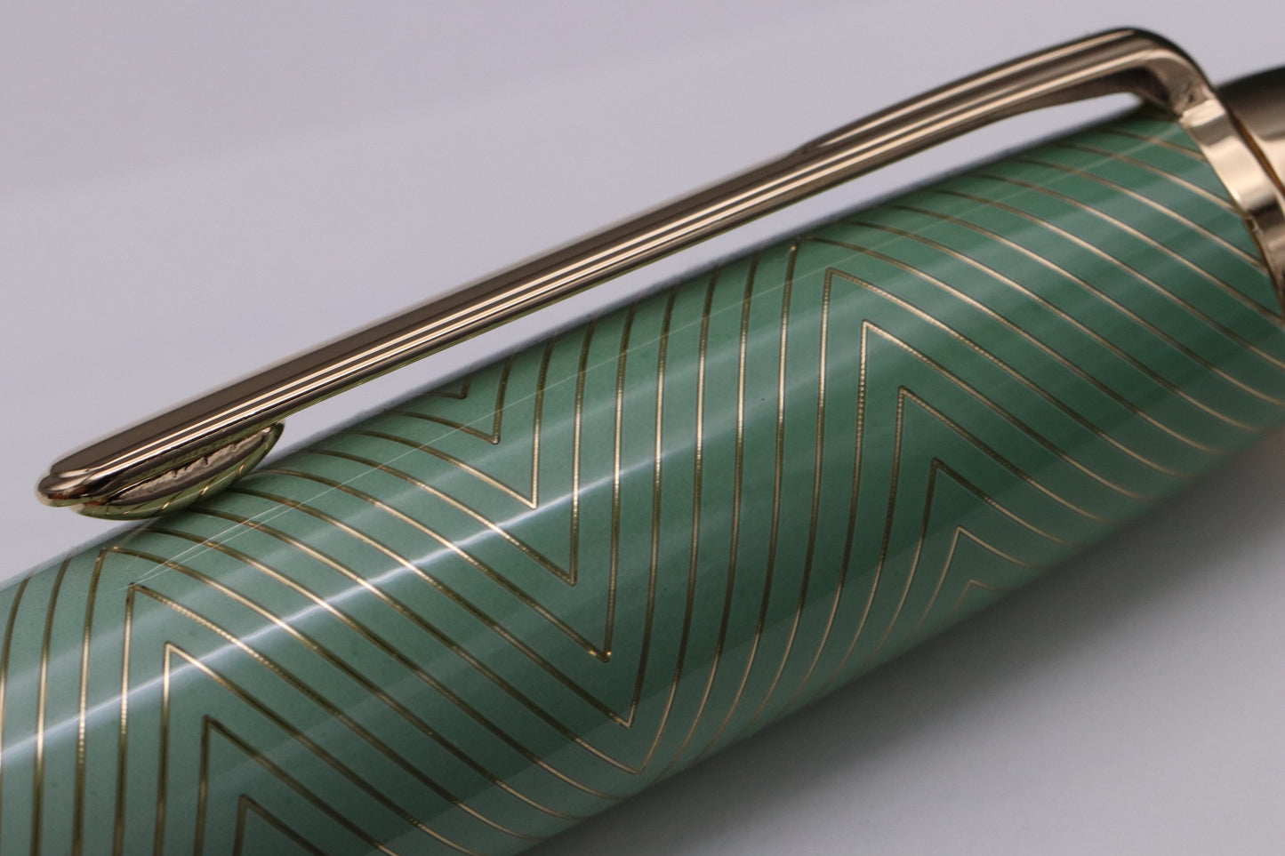Montblanc LeGrand Celadon Degrade Solitaire Fountain Pen - UNUSED