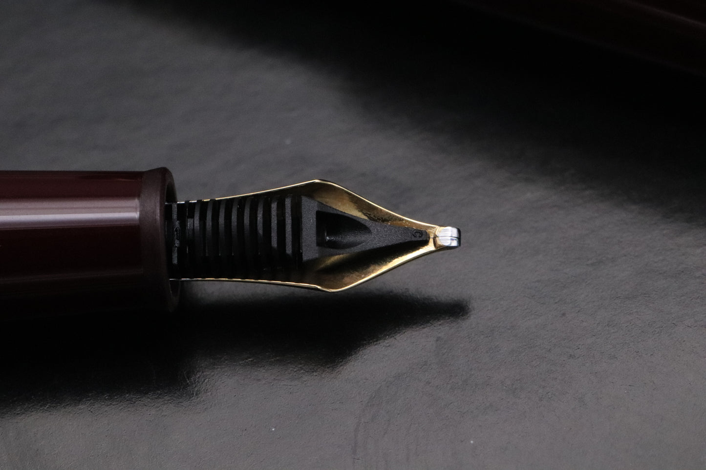 Montblanc Meisterstuck 145 Classique Bordeaux Fountain Pen - BB Nib
