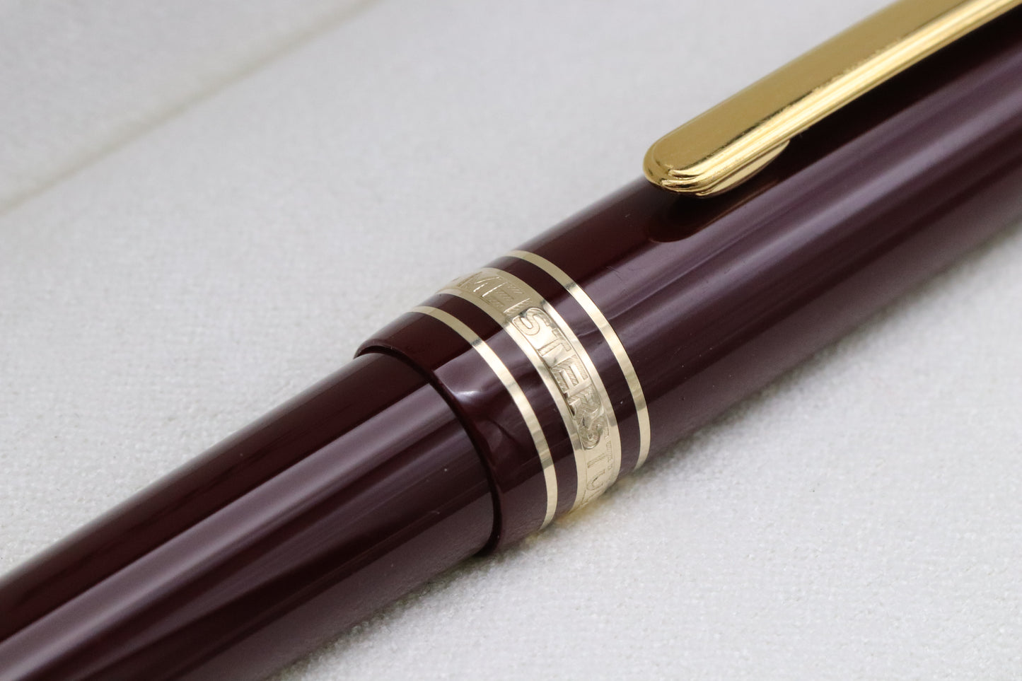 Montblanc Meisterstuck 145 Classique Bordeaux Fountain Pen - BB Nib