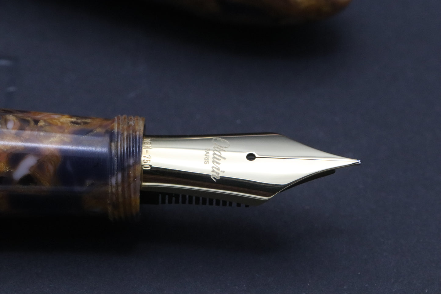 Oldwin Paris Le Classic Blue Saffron Celluloid Fountain Pen - NEVER INKED