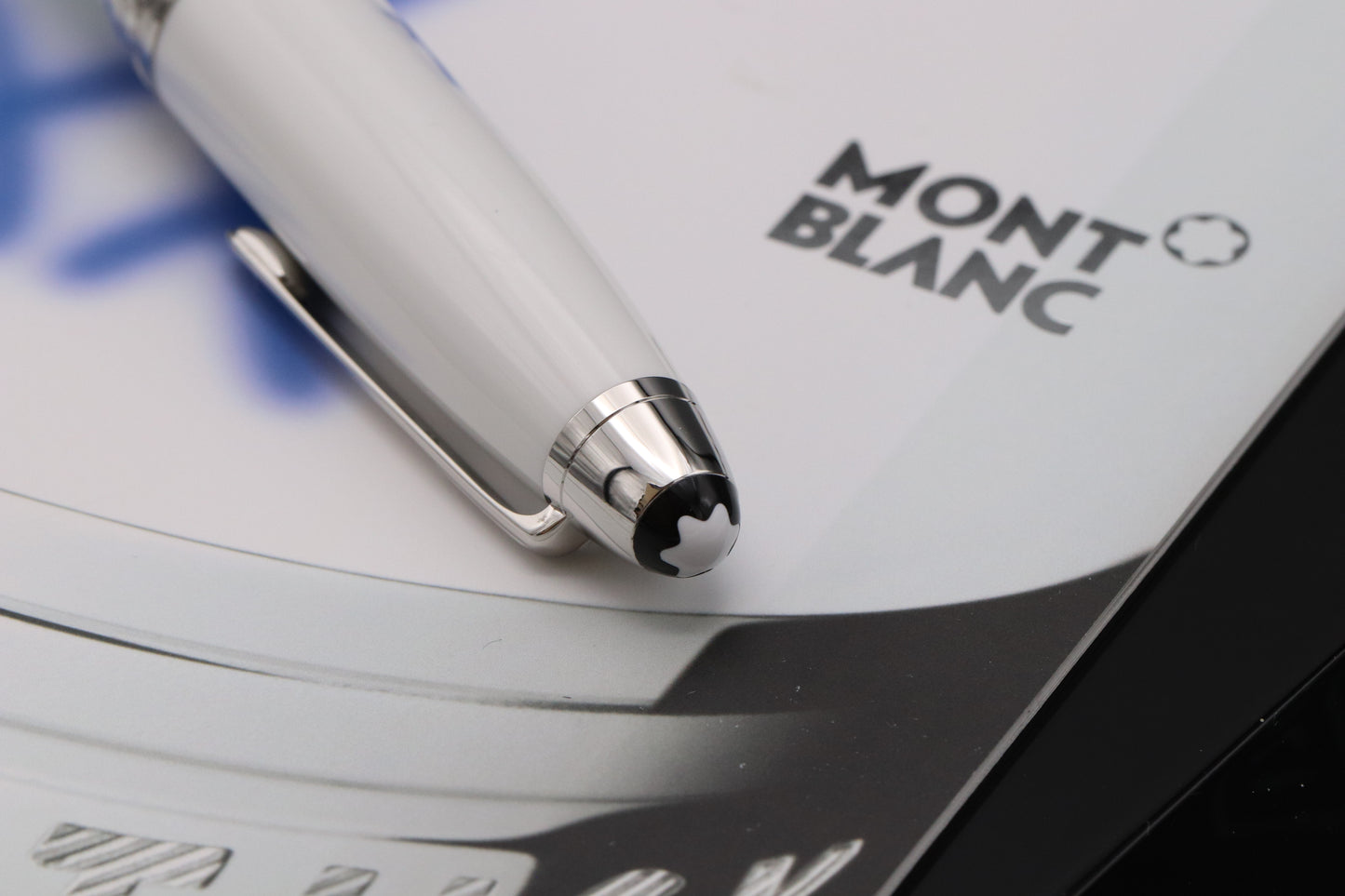 Montblanc Masters for Meisterstuck Meissen White Porcelain Fountain Pen - UNUSED