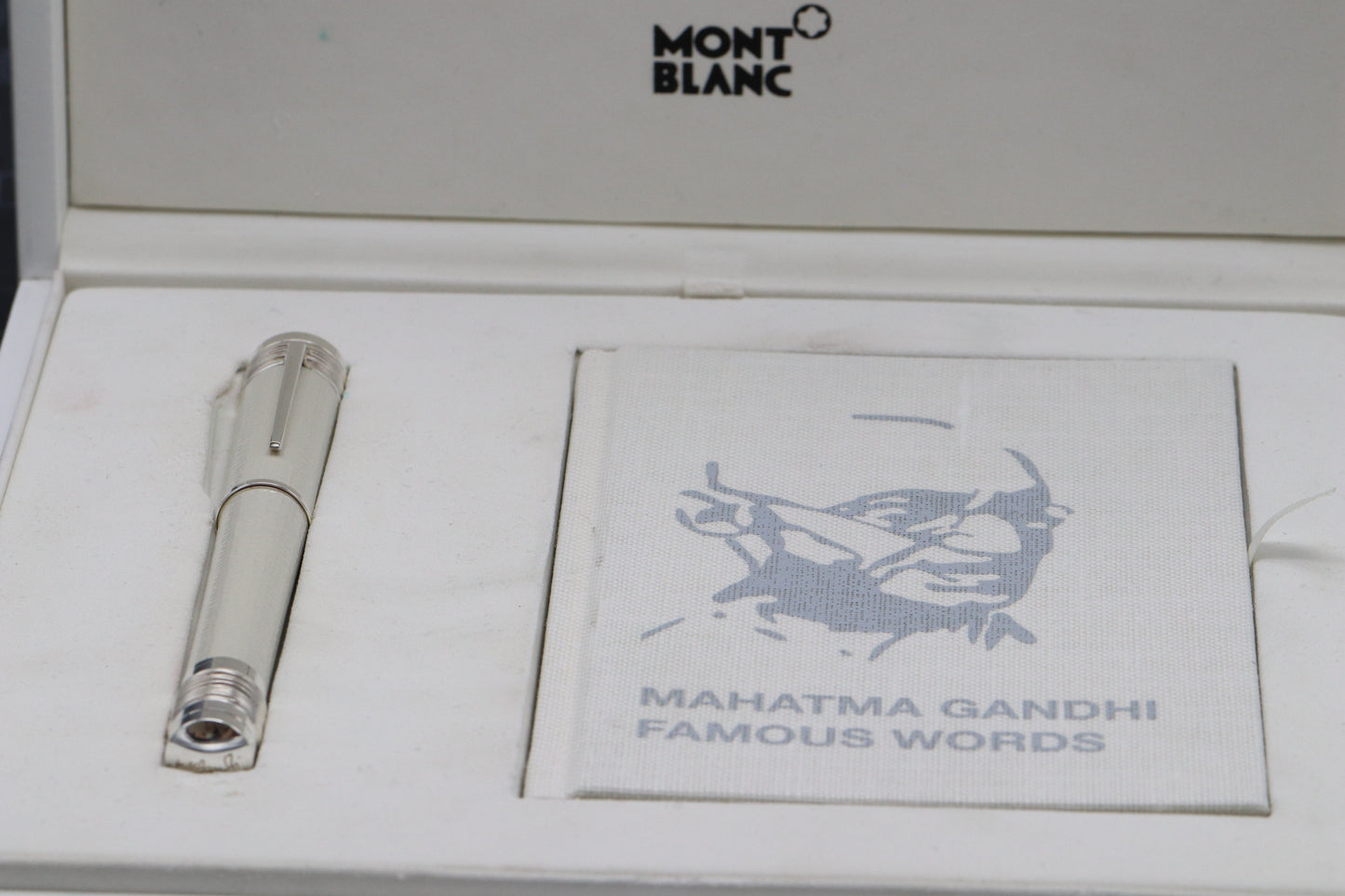 Montblanc Great Characters Mahatma Gandhi 3000 LE Rollerball Pen - UNUSED