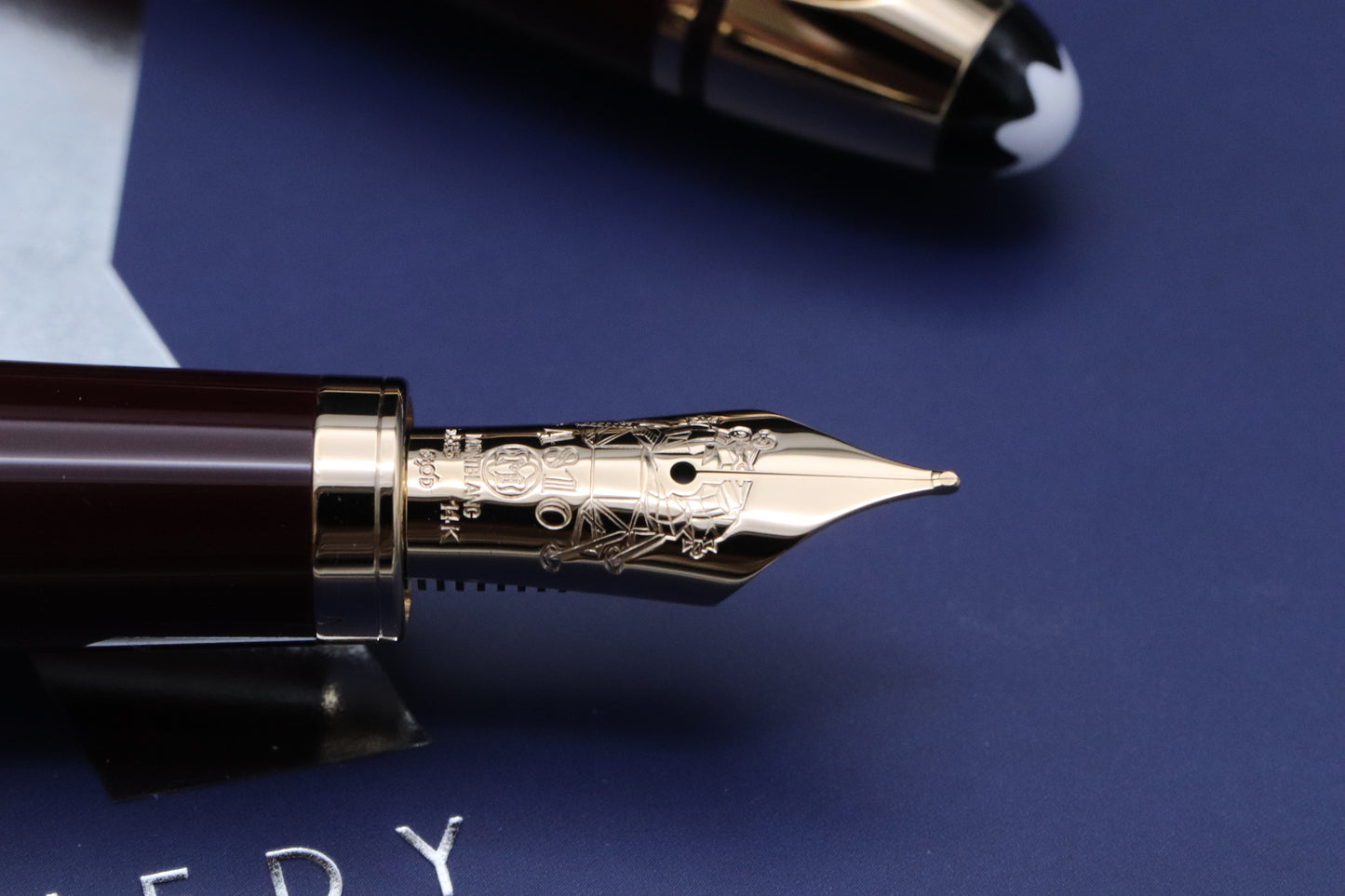 Montblanc Great Characters JFK Burgundy Fountain Pen - UNUSED - Fine Nib