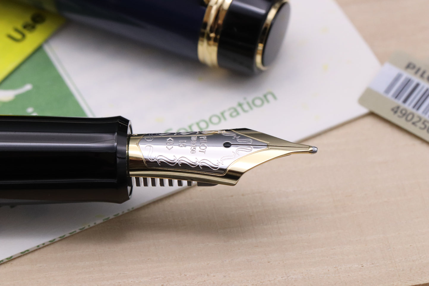 Pilot Custom 845 Urushi Blue Fountain Pen - UNUSED - Broad Nib
