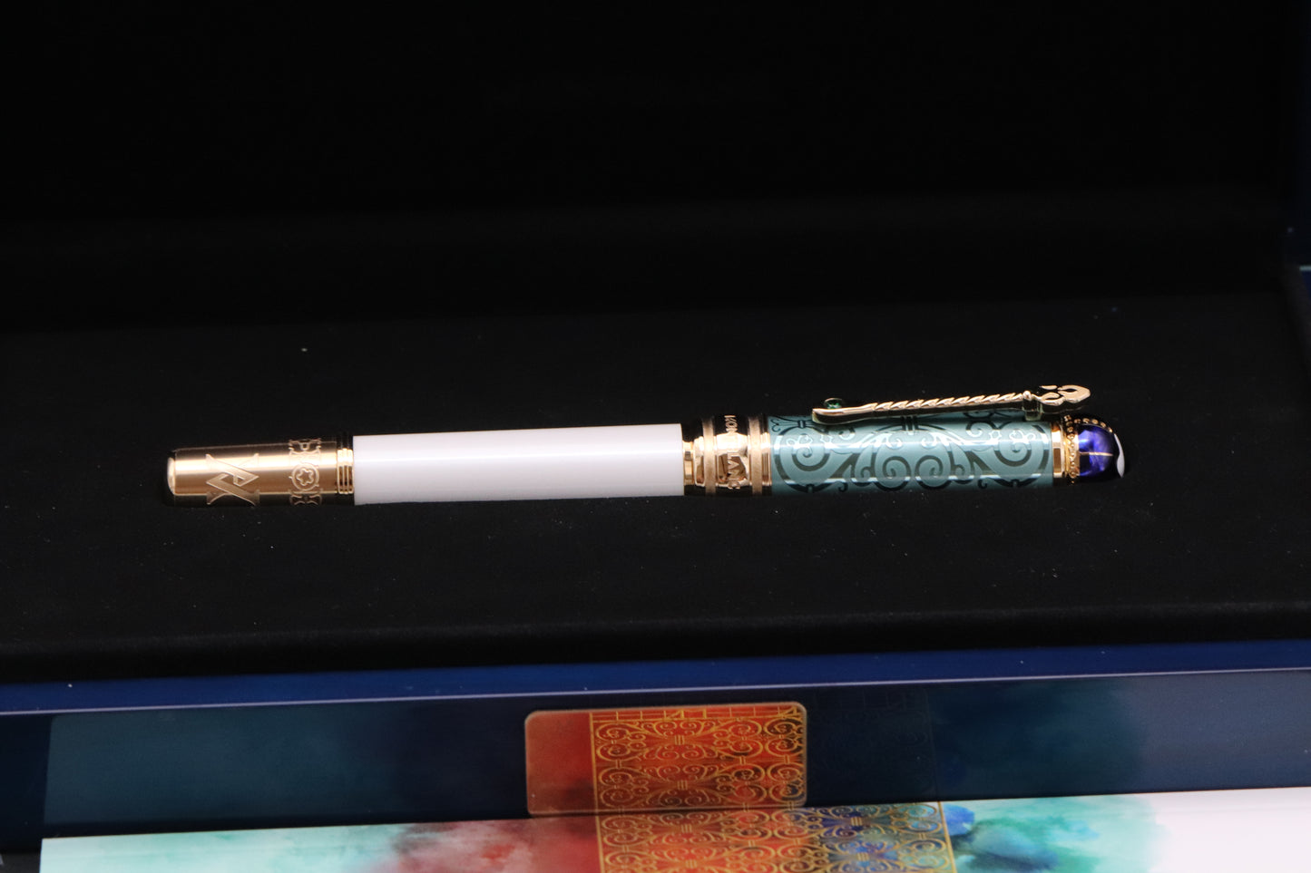 Montblanc Patron of Art Homage to Victoria 4810 Fountain Pen - UNUSED