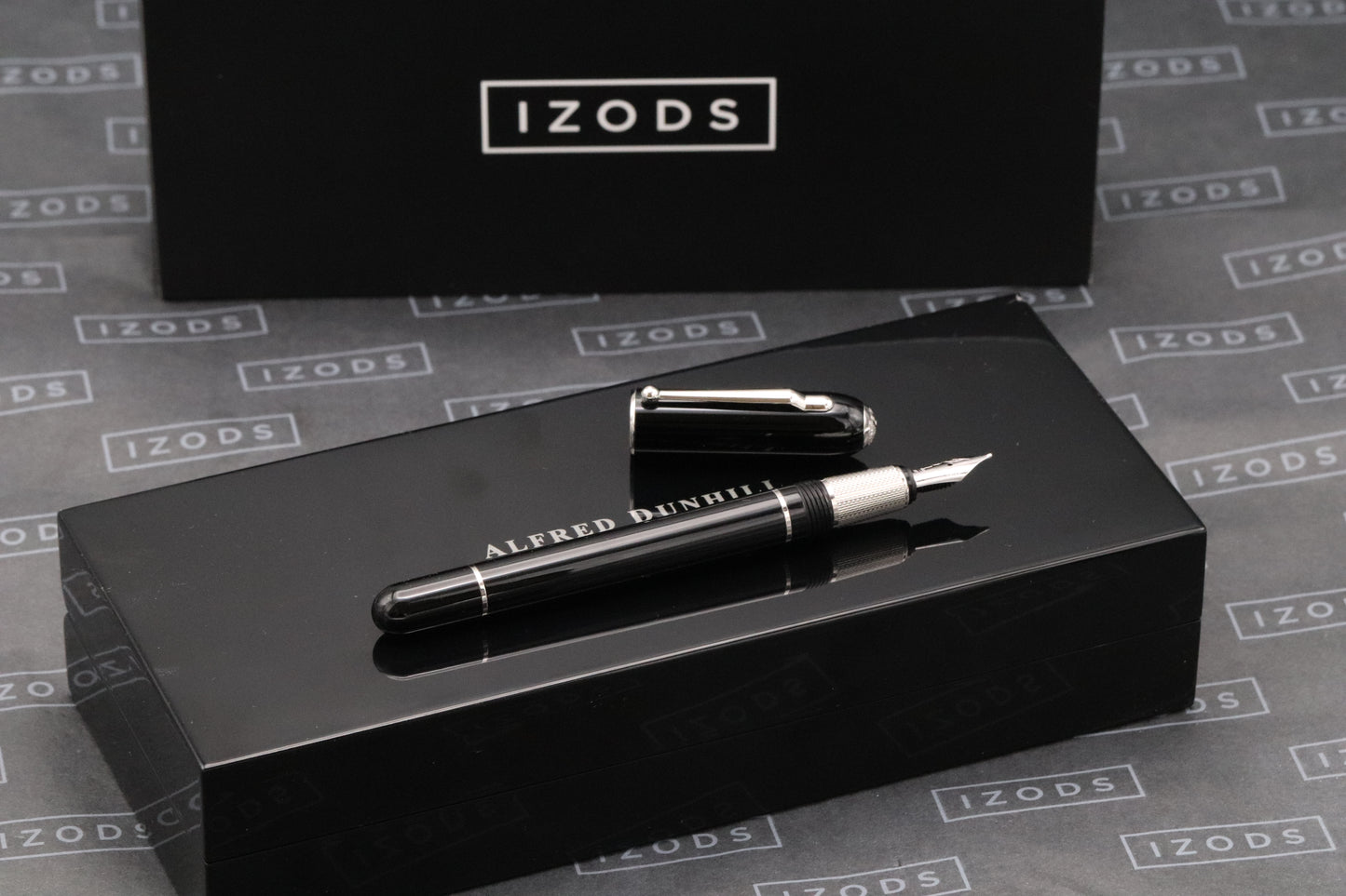 Dunhill Sidecar Black LE50 Diamond Fountain Pen