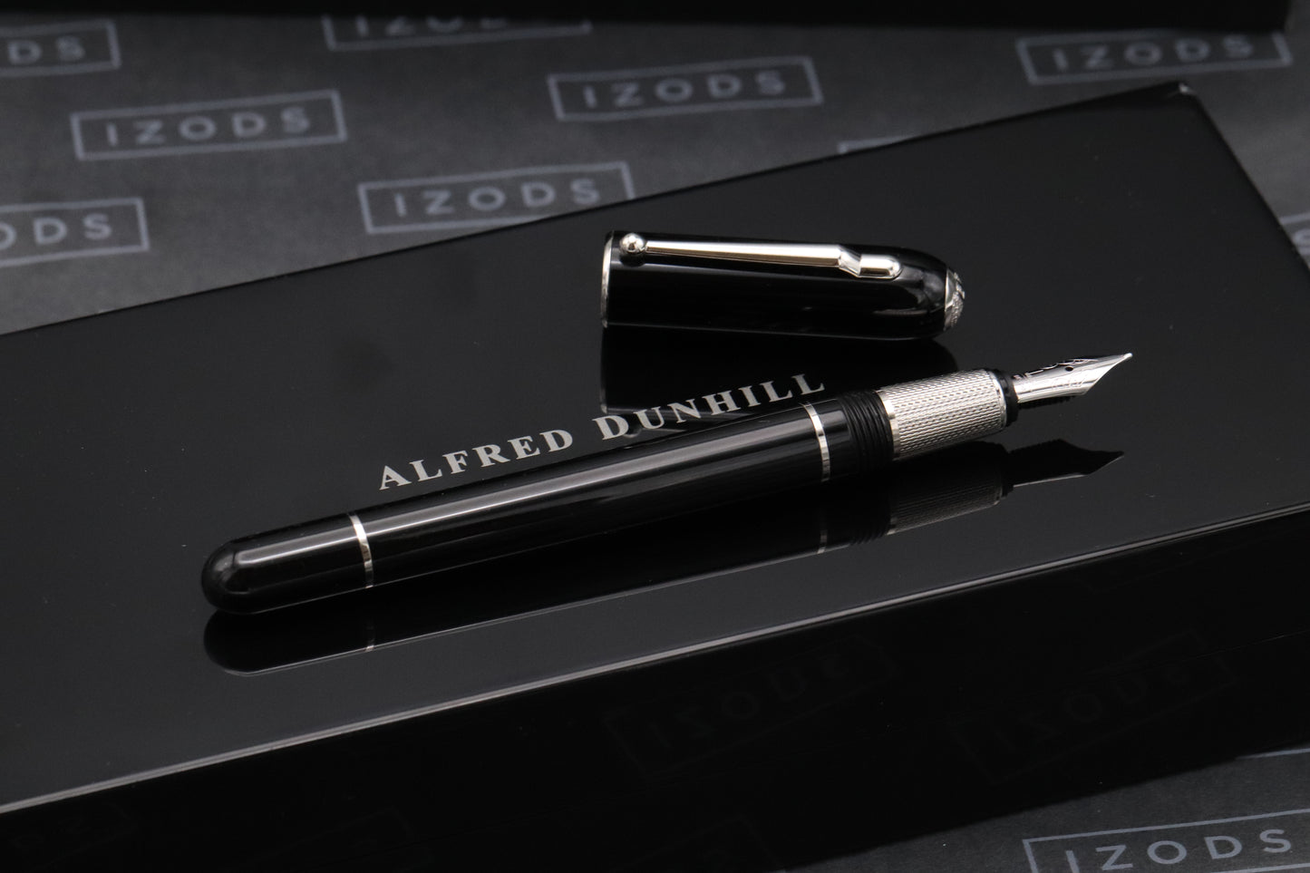 Dunhill Sidecar Black LE50 Diamond Fountain Pen