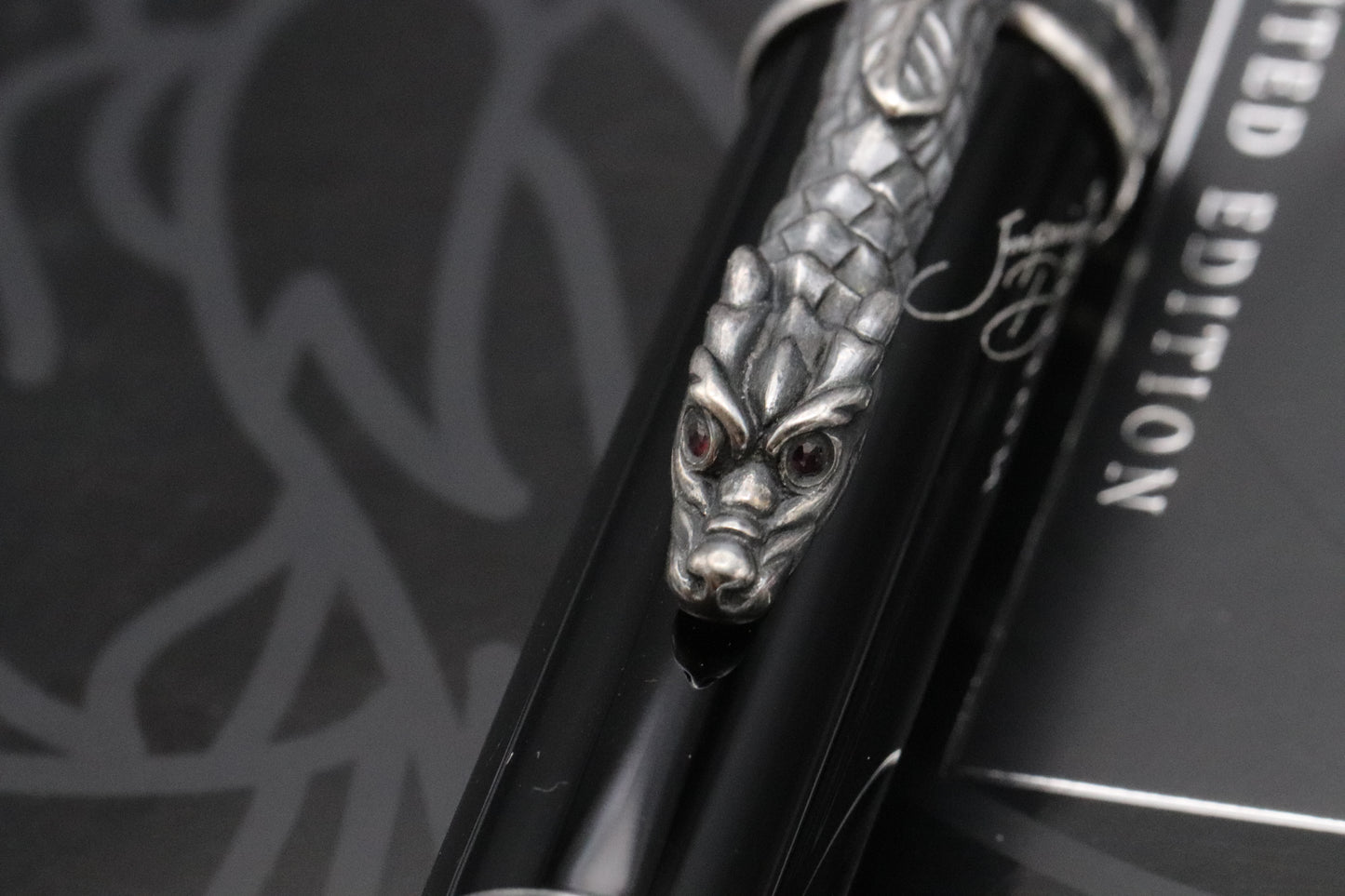 Montblanc Writers Edition Imperial Dragon Fountain Pen - DIPPED - Broad Nib