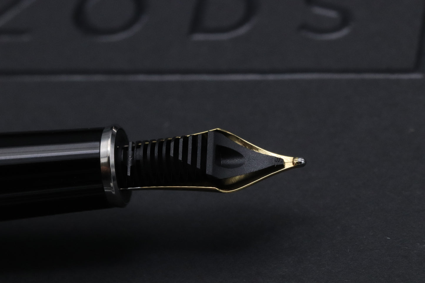 Montblanc Meisterstuck Classique Jungle Eyes Citrine Fountain Pen