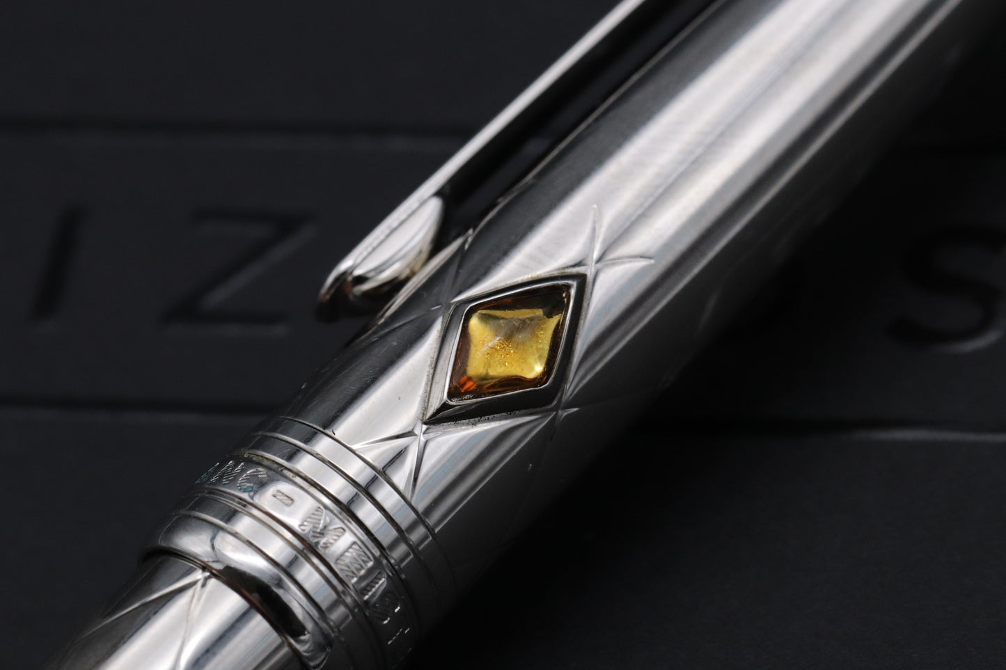 Montblanc Meisterstuck Classique Jungle Eyes Citrine Fountain Pen