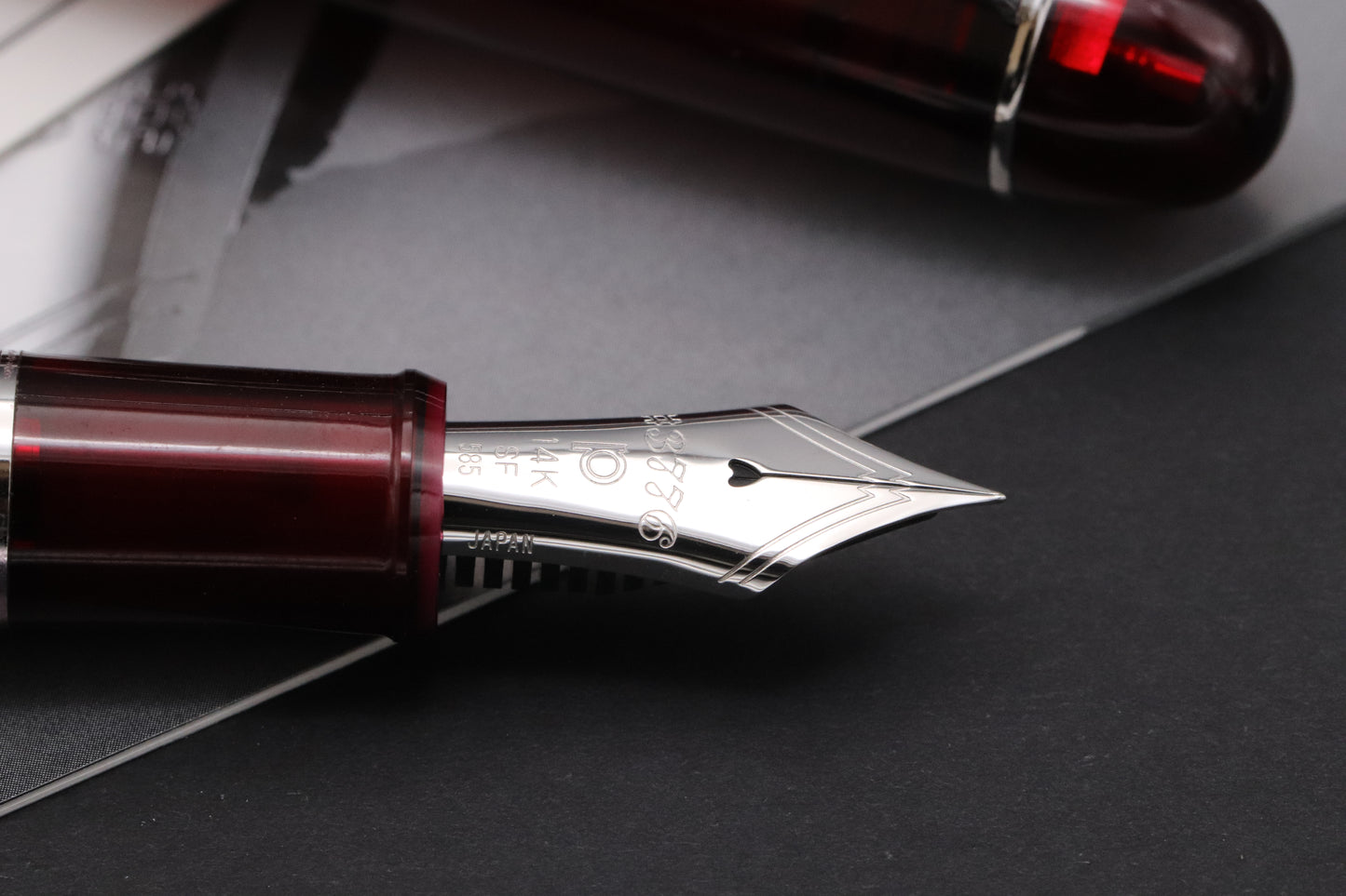 Platinum 3776 Bourgogne Red Fountain Pen - SF Nib - UNUSED