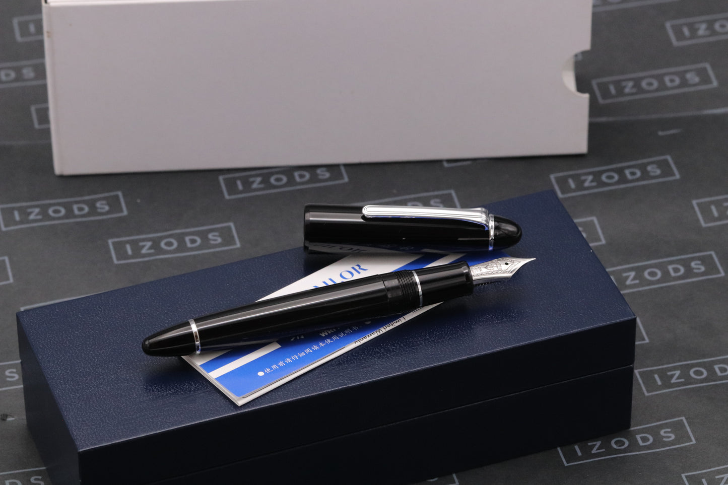 Sailor 1911L Ringless Simply Black Fountain Pen