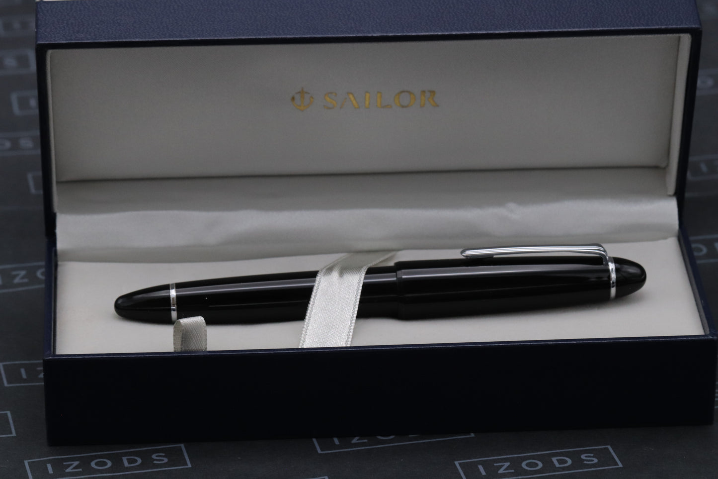 Sailor 1911L Ringless Simply Black Fountain Pen