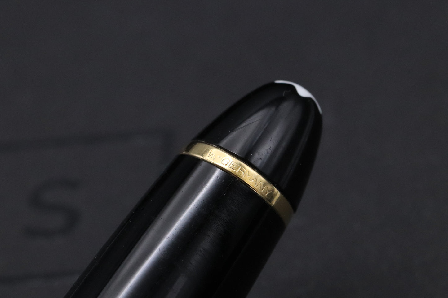 Montblanc Meisterstuck 146 LeGrand Gold Coated Fountain Pen - B Monotone Nib