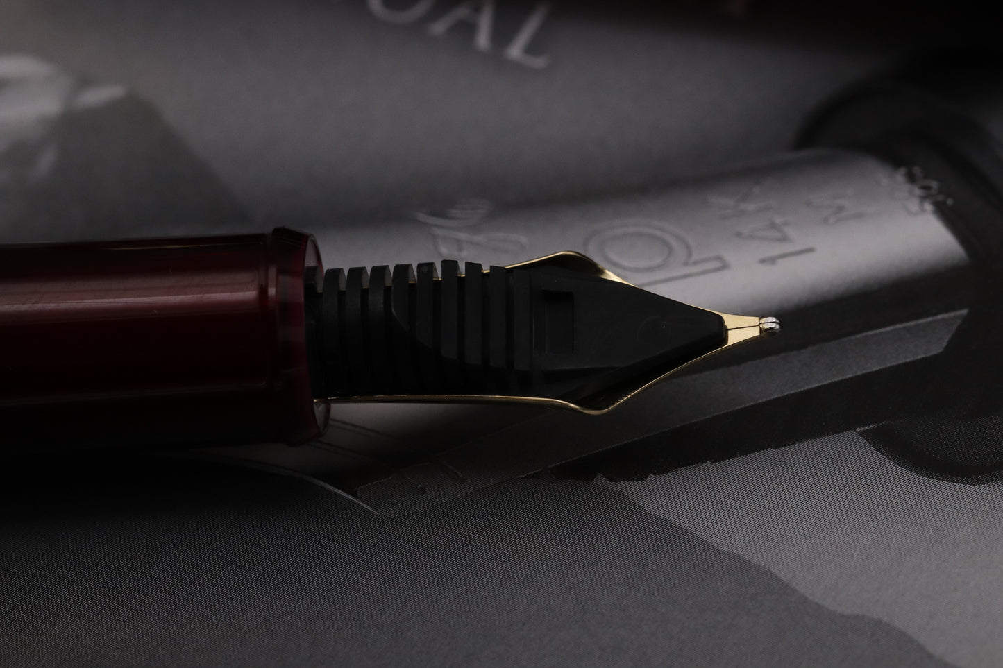 Platinum 3776 Bourgogne Red GT Fountain Pen - B Nib - UNUSED