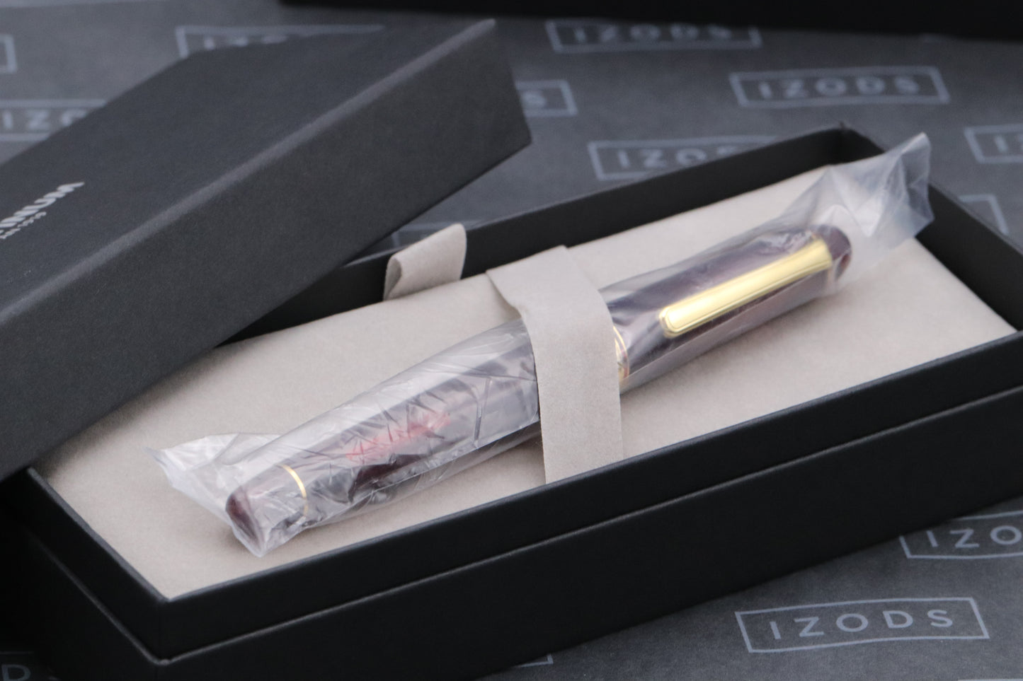 Platinum 3776 Bourgogne Red GT Fountain Pen - B Nib - UNUSED