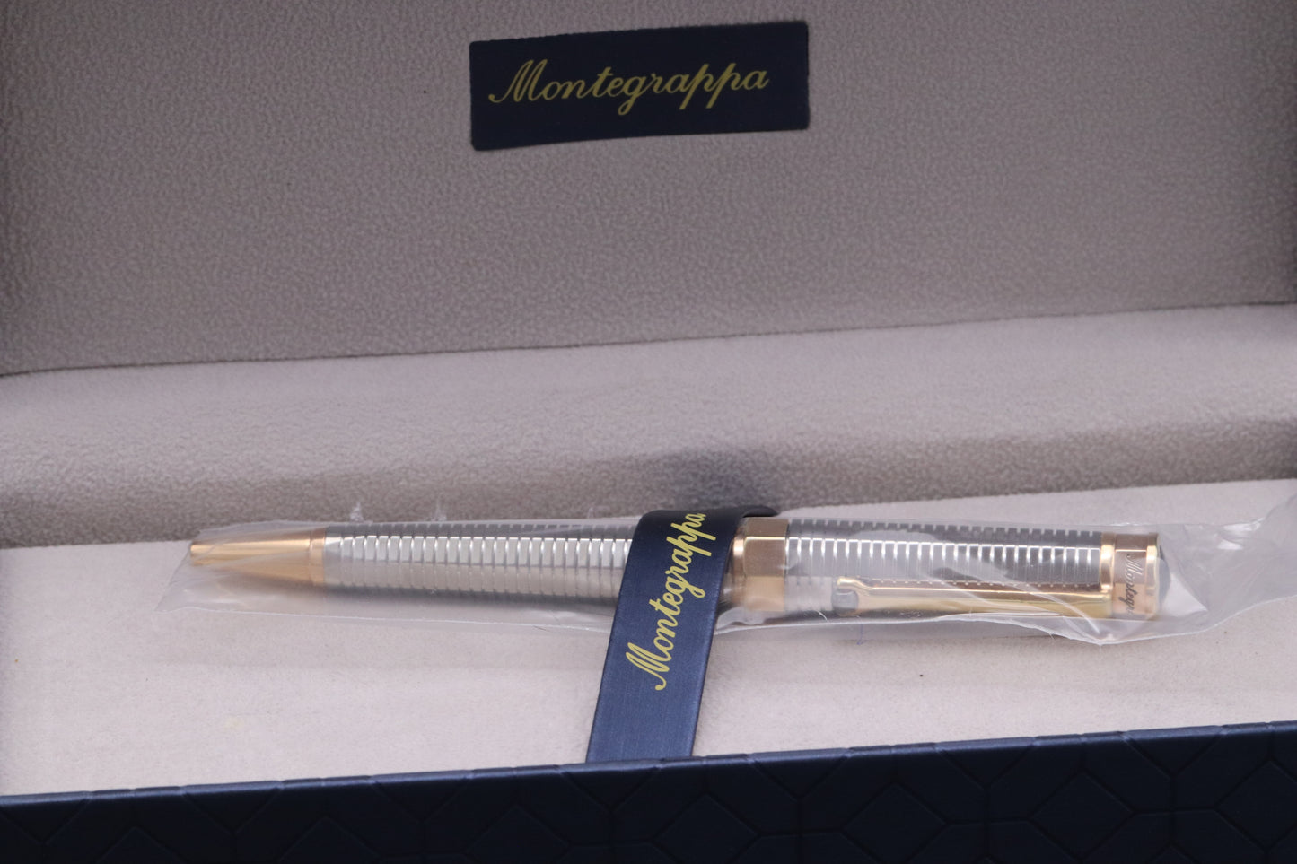 Montegrappa NeroUno Metal Rose Gold Ballpoint Pen