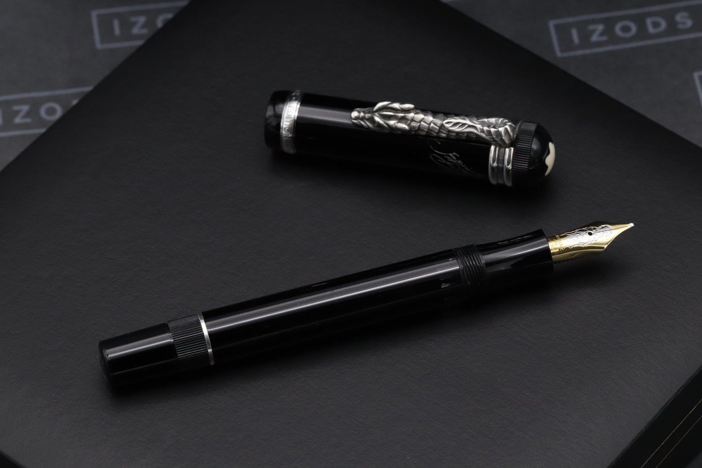 Montblanc Writers Edition Imperial Dragon Fountain Pen - Broad Nib