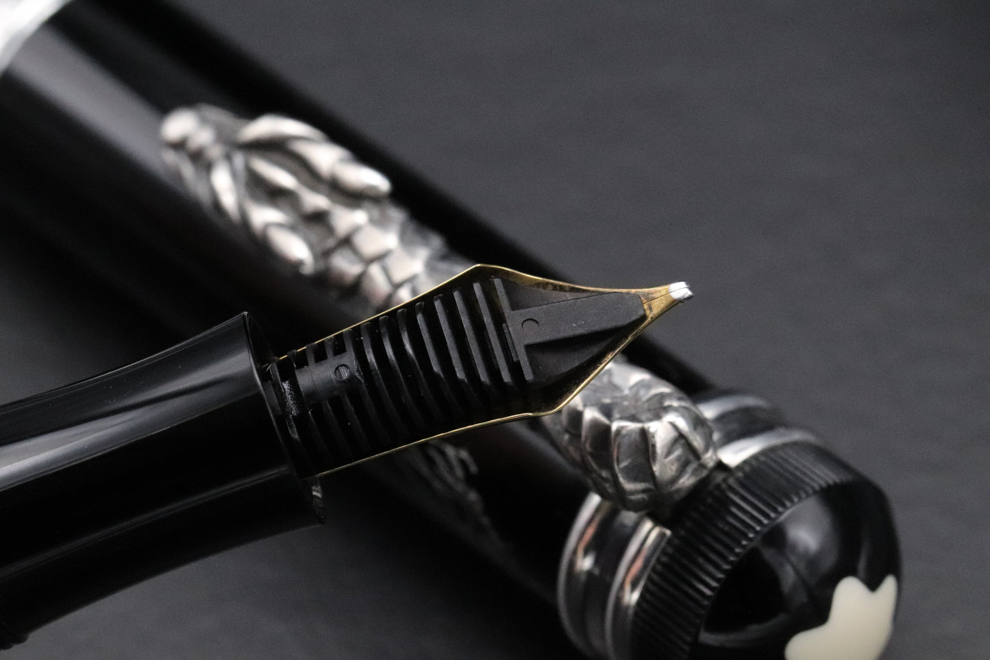 Montblanc Writers Edition Imperial Dragon Fountain Pen - Broad Nib