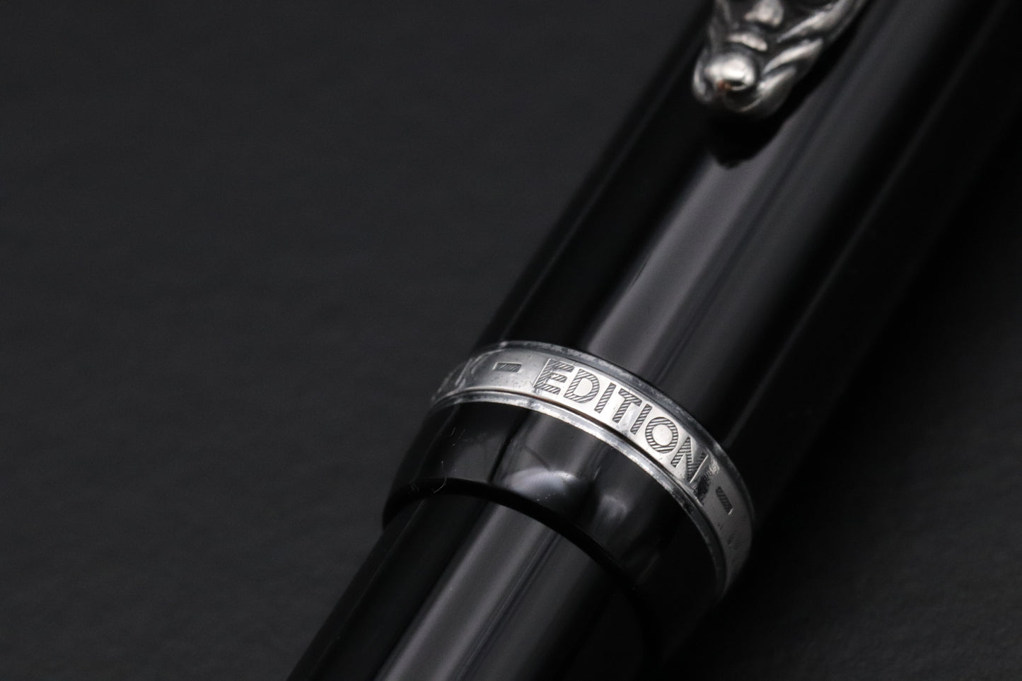 Montblanc Writers Edition Imperial Dragon Fountain Pen - Broad Nib