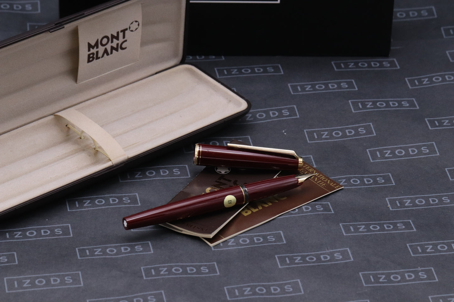 Montblanc 221 Bordeaux Fountain Pen - EF Nib