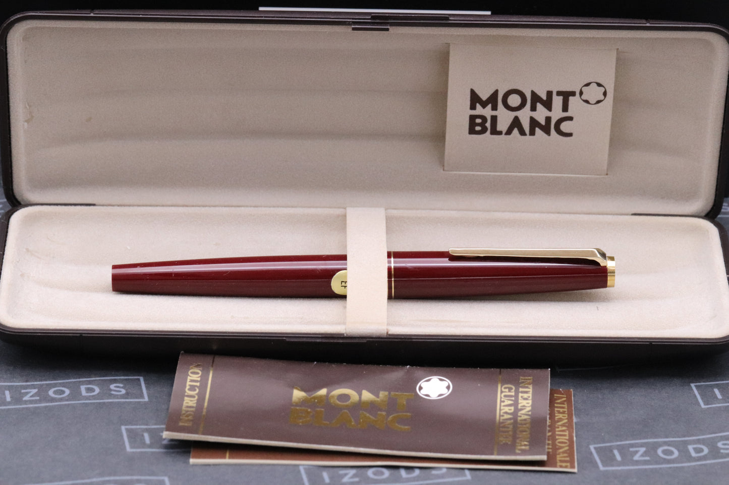 Montblanc 221 Bordeaux Fountain Pen - EF Nib